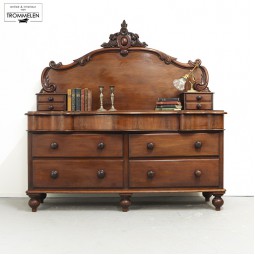 Victoriaans dressoir